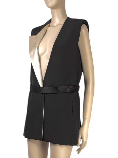 Lanvin Alber Elbaz Spring summer 2013 Look 3 Sleeveless jacket in black wool 11