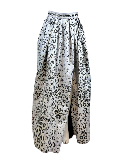 Leonard Georg Lux Fall 2022 Look 1 Maxi satin leopard printed skirt