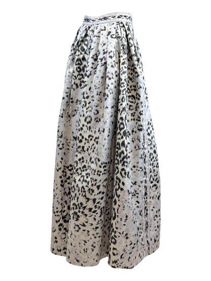 Leonard Georg Lux Fall 2022 Look 1 Maxi satin leopard printed skirt