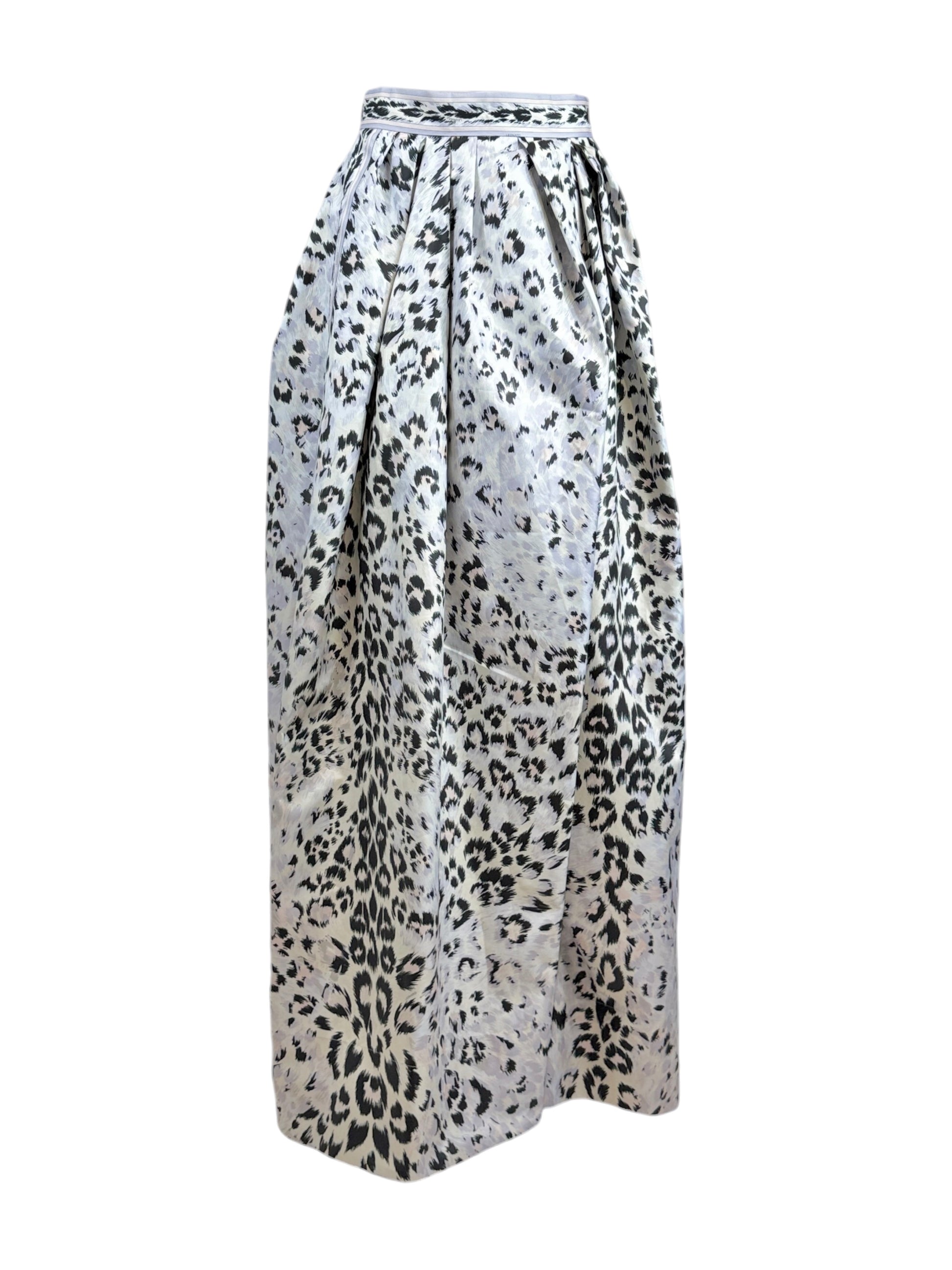 Leonard Georg Lux Fall 2022 Look 1 Maxi satin leopard printed skirt
