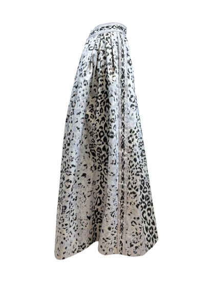 Leonard Georg Lux Fall 2022 Look 1 Maxi satin leopard printed skirt