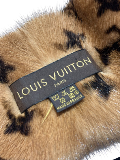 Louis Vuitton Monogram mink scarf