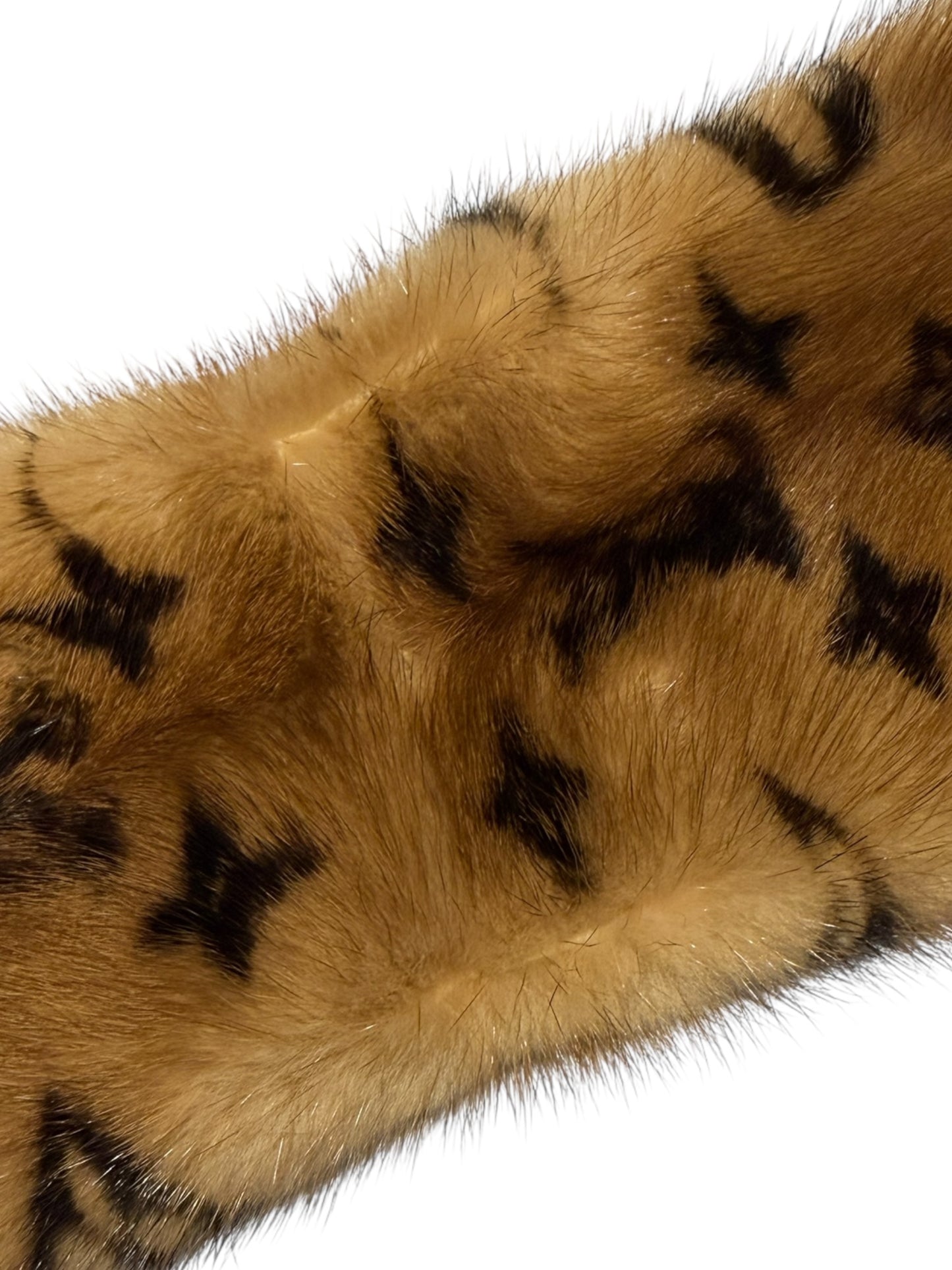 Louis Vuitton Monogram mink scarf