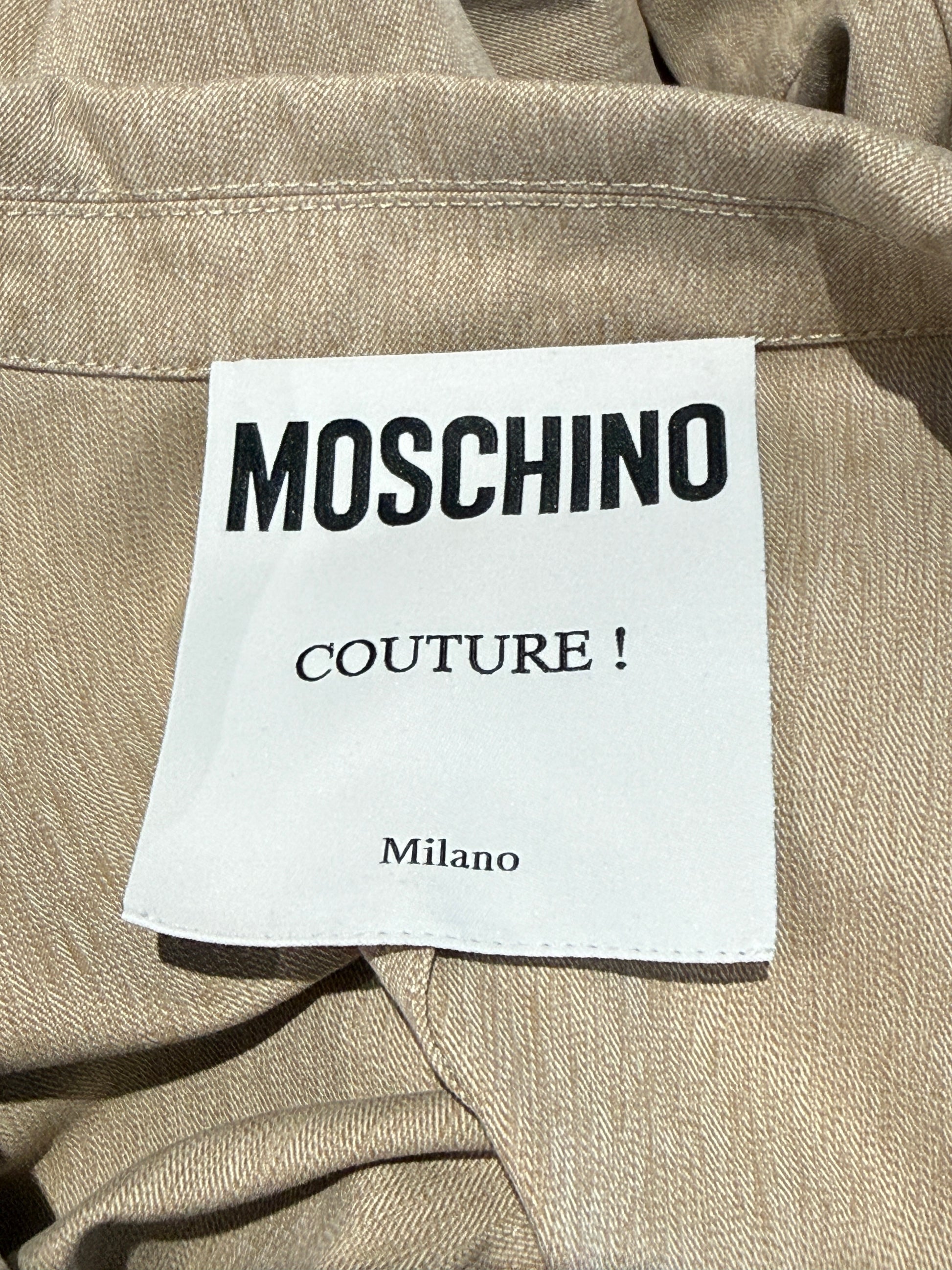 Moschino Couture Fall 2021 Look 30 Safari makeup jacket