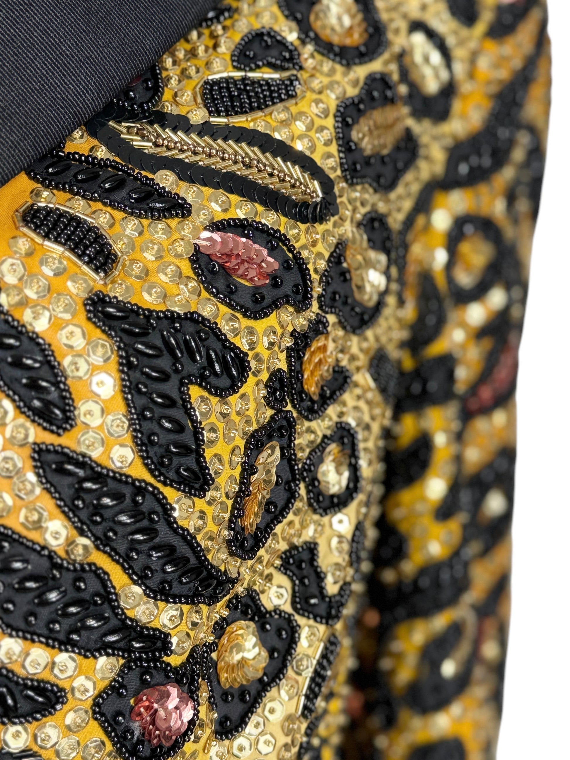 Moschino Couture Jeremy Scott Resort 2019 Look 58 Smoking tiger leopard jacket