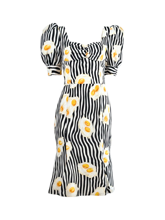 Moschino Couture Jeremy Scott Resort 2022 Printed egg dress