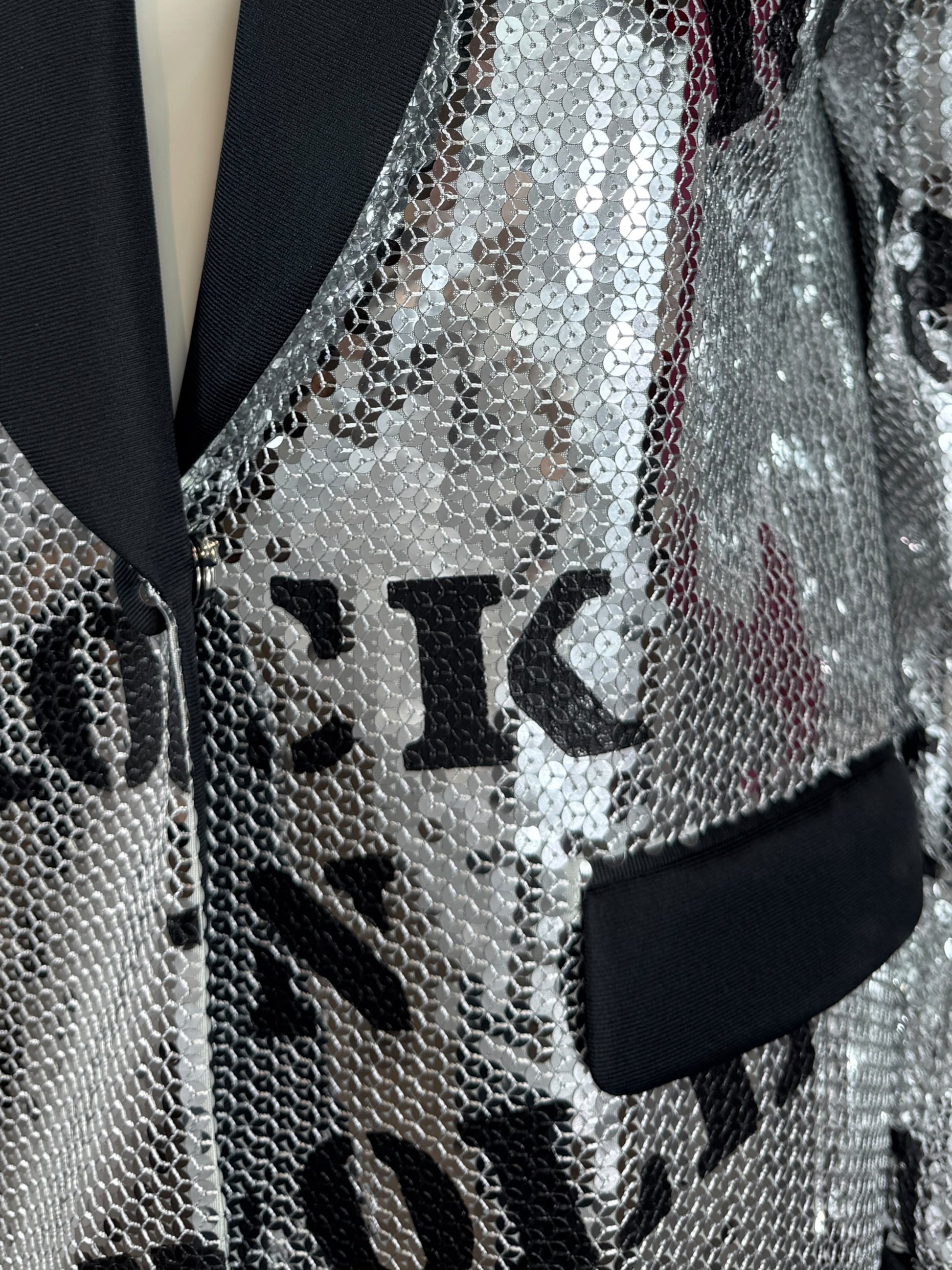 Moschino Couture Jeremy Scott Spring 2020 Look 72 Smoking sequined jacket