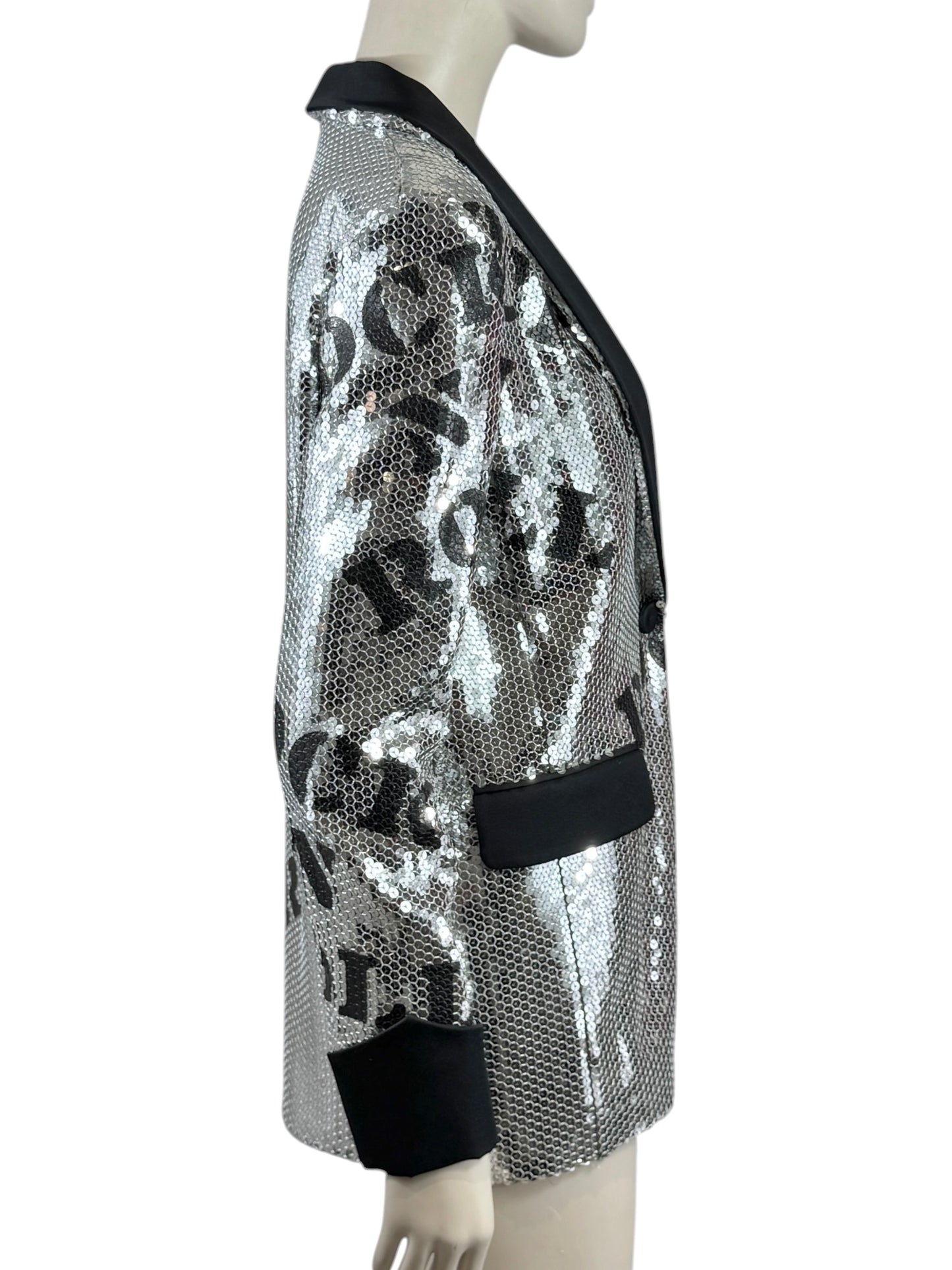 Moschino Couture Jeremy Scott Spring 2020 Look 72 Smoking sequined jacket