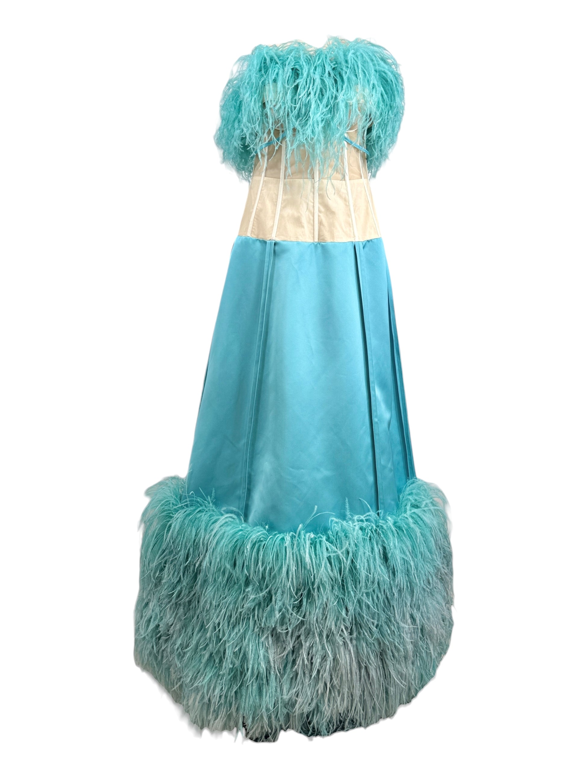Moschino Couture Jeremy Scott Spring 2021 Look 38 Long bleu silk feathers dress