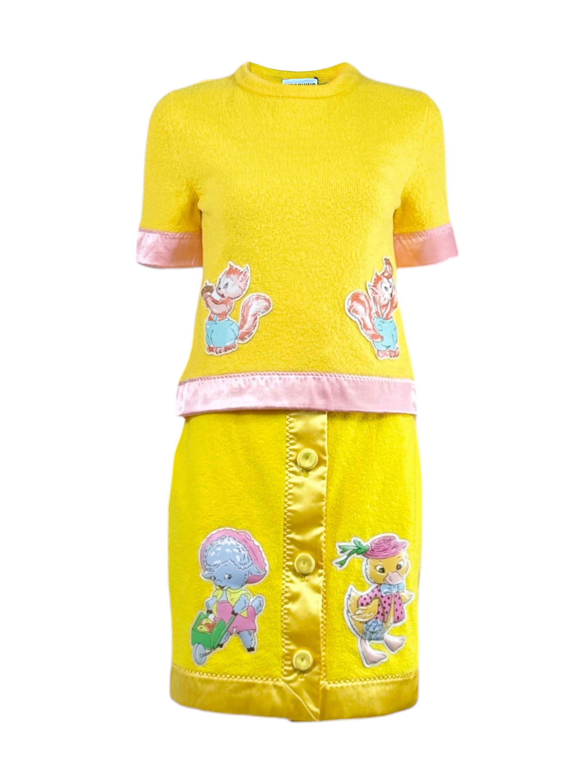 Moschino Couture Jeremy Scott Spring 2022 Yellow pink ensemble