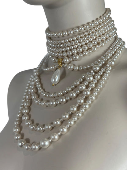 Moschino Jeremy Scott Fall 2020 40th Anniversary Faux pearl multistrand necklace