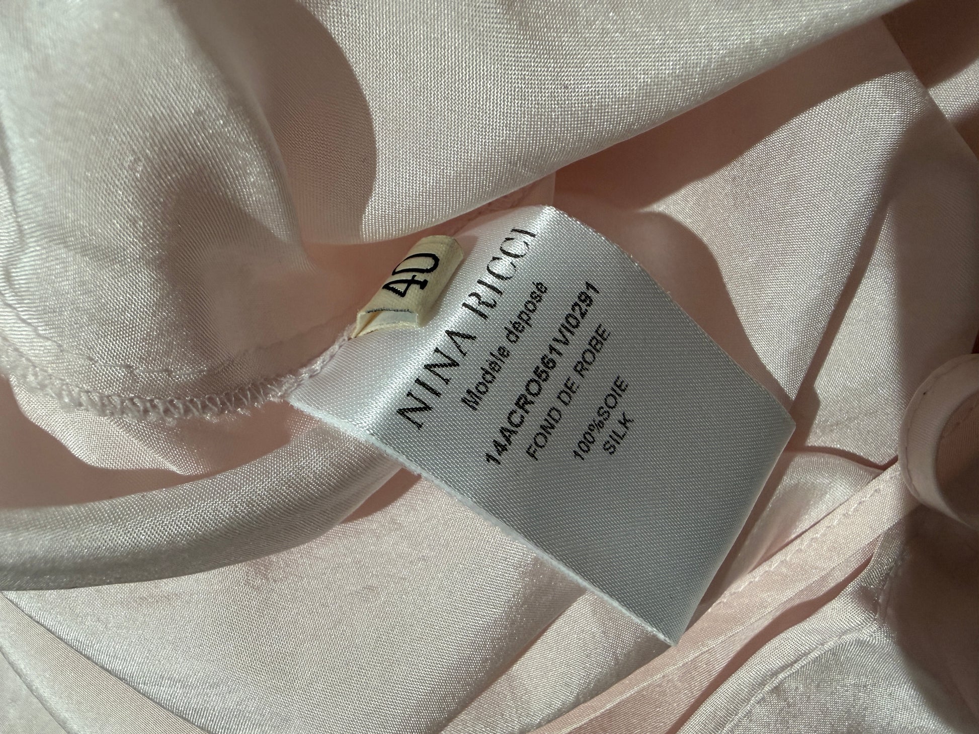 Nina Ricci Peter Copping - Autumn/Winter 2014-2015  - Long pink guipure dress