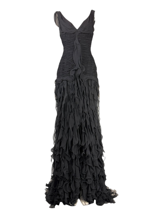 Oscar de la Renta Prefall 2012  Sleeveless maxi dress with train in black chiffon with ruffles