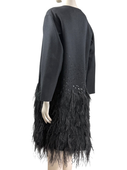 Oscar_de_la_Renta_Spring_2015_Black_feathers_coat