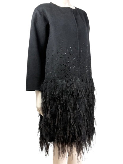 Oscar_de_la_Renta_Spring_2015_Black_feathers_coat