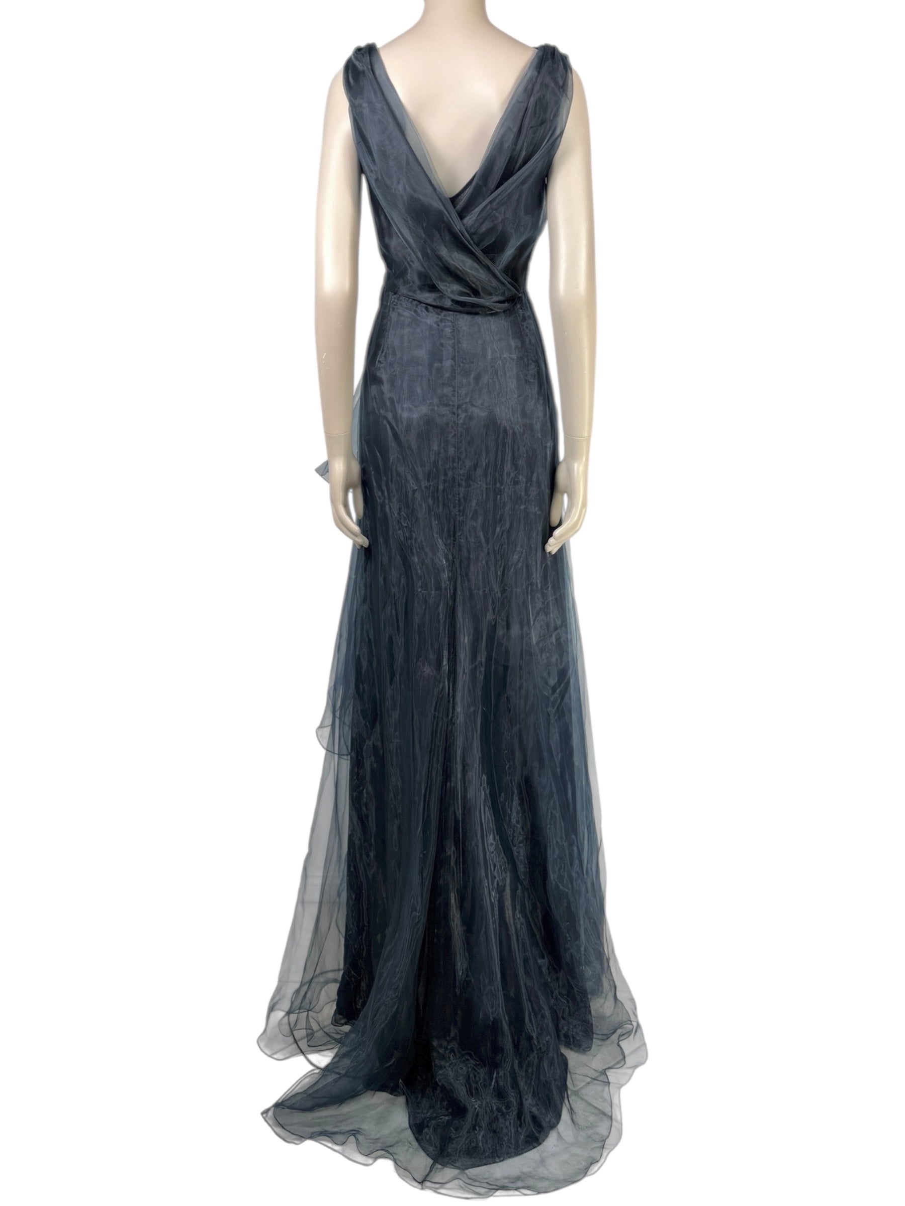 Oscar de la Renta Spring/Summer 2012   Look 58  Sleeveless navy organdy maxi dress 3