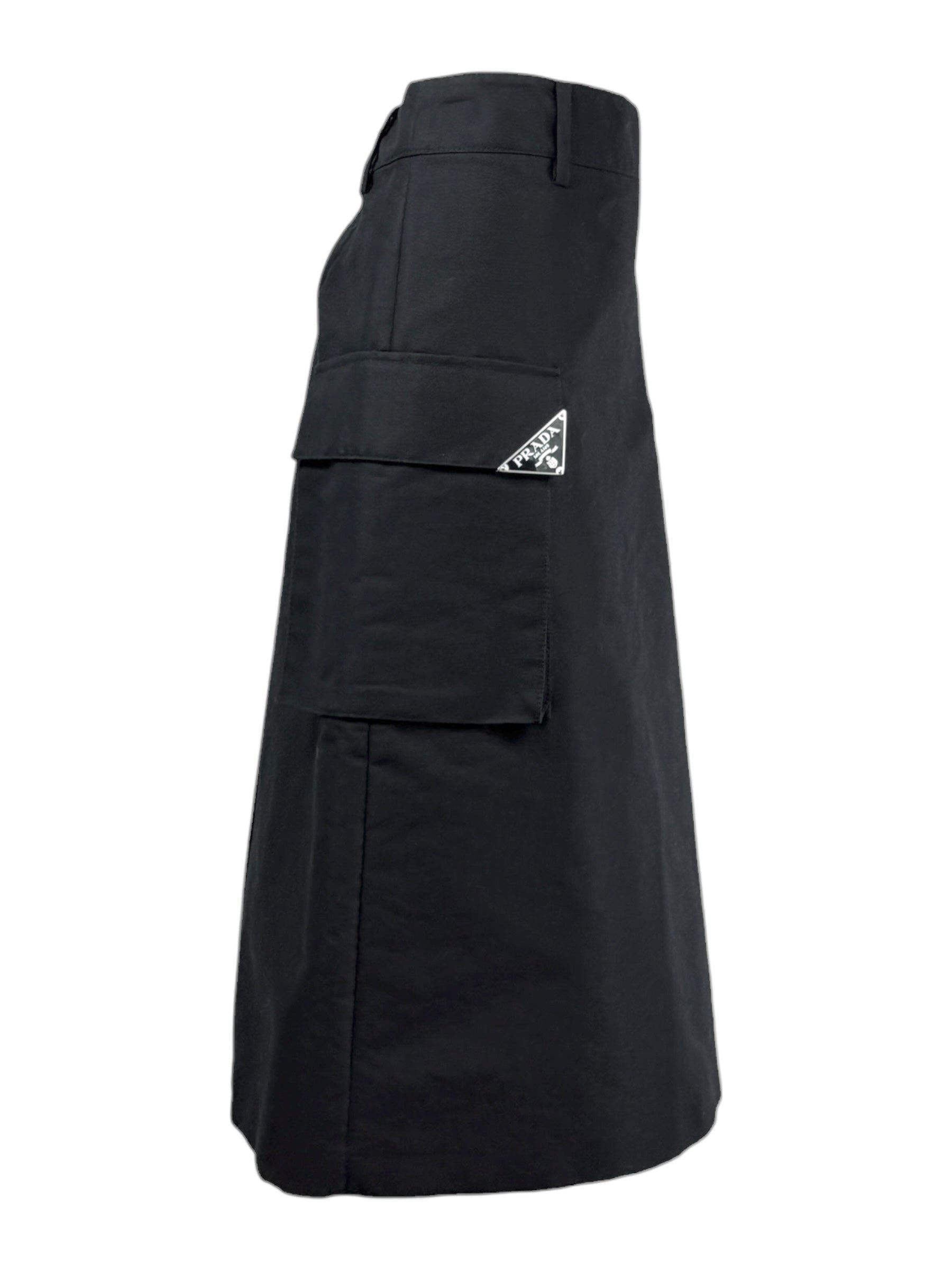 Prada 2023 black skirt trapeze