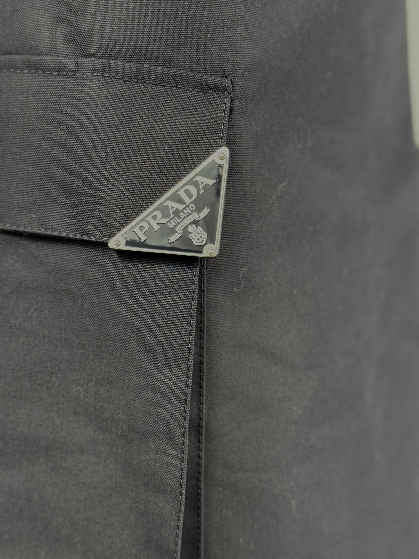 Prada 2023 black skirt trapeze