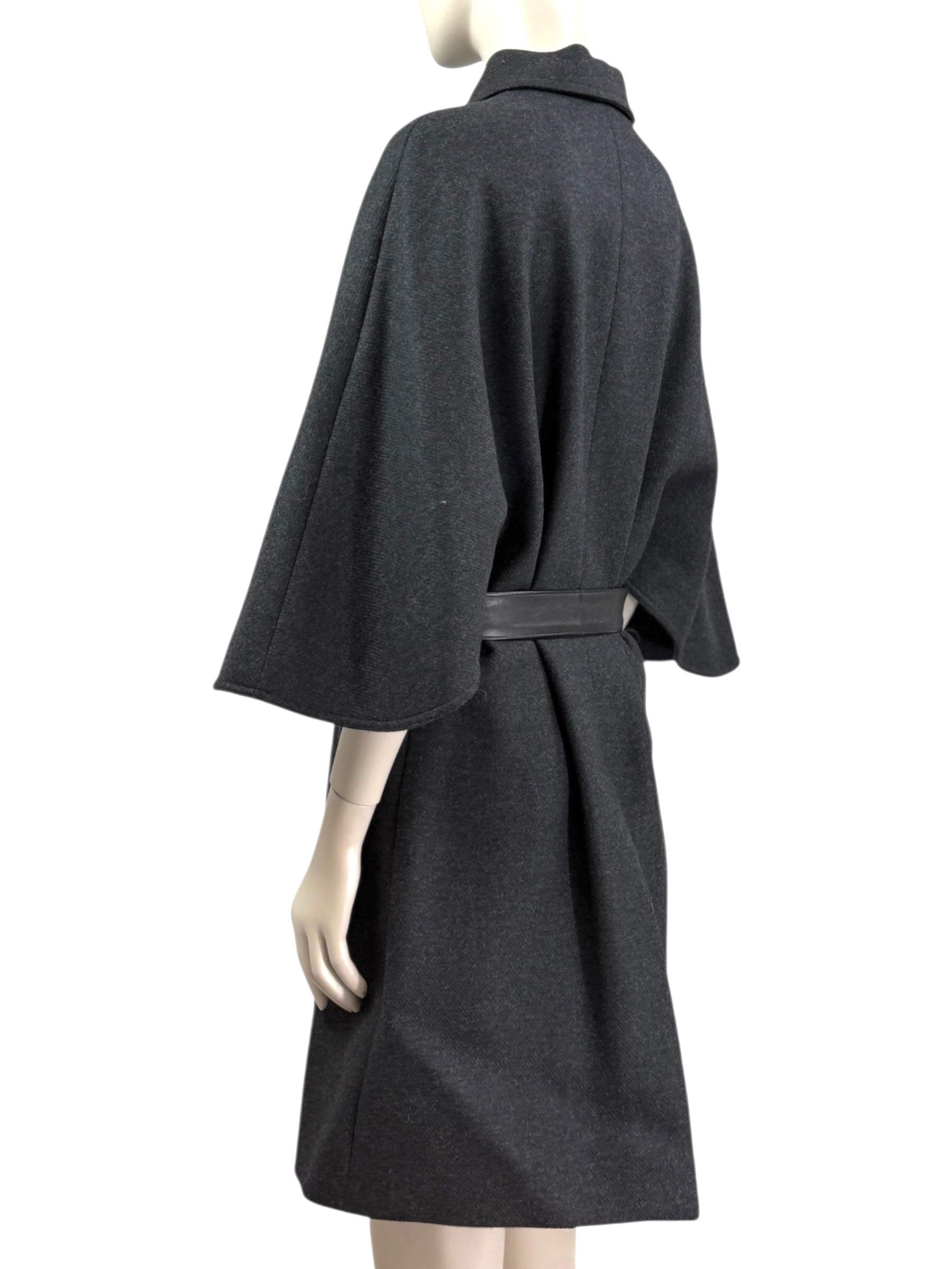 Saint Laurent X Hedi Slimane Automne/Hiver 2015-2016 grey wool coat