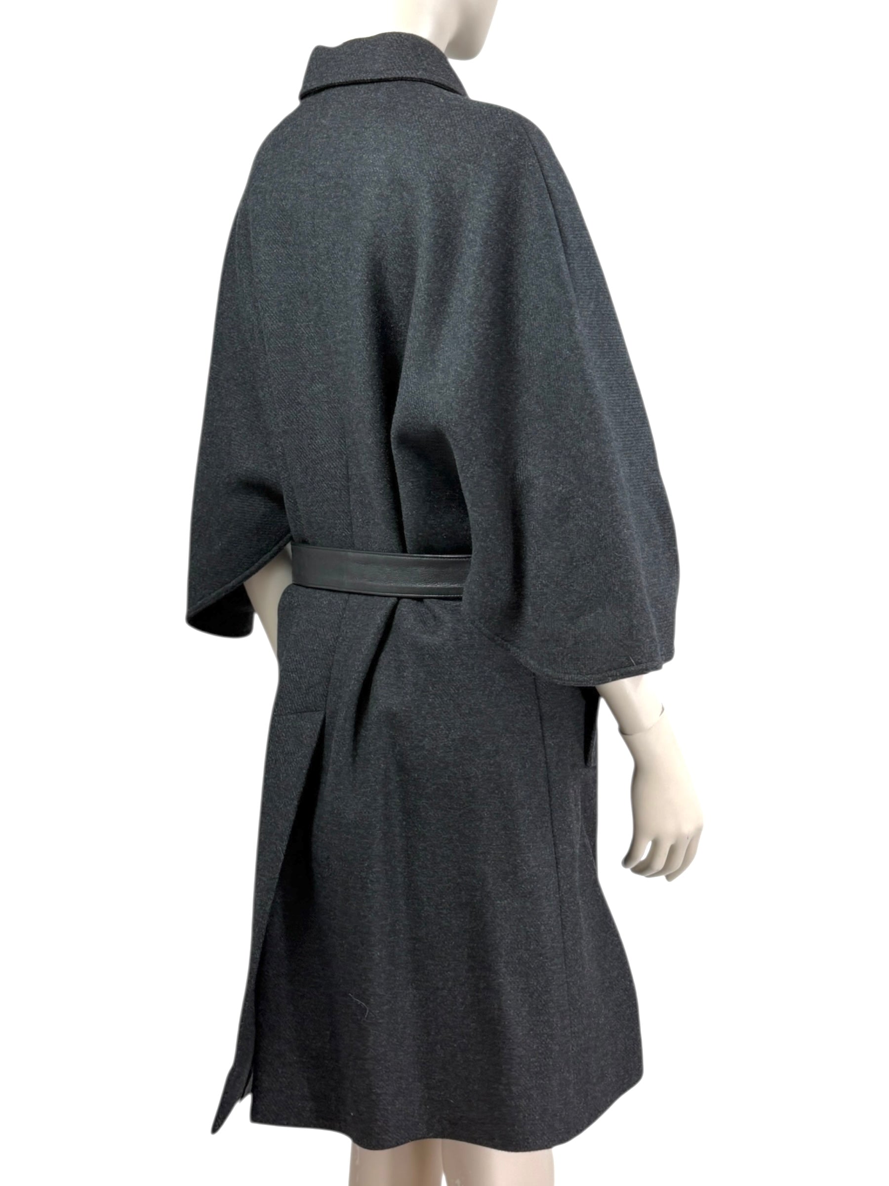 Saint Laurent X Hedi Slimane Automne/Hiver 2015-2016 grey wool coat