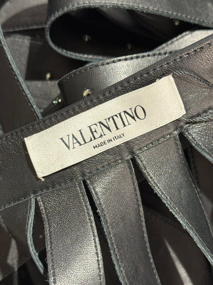 Valentino Maria Grazia Chiuri & Pierpaolo Piccioli - Spring/Summer 2016  - Long black lambskin leather skirt with crystal-embellished fringe 7
