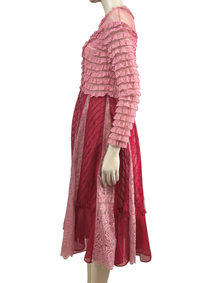 Valentino Maria Grazia Chiuri Pierpaolo Piccioli Fall 2017 Look 5 Pink red dress