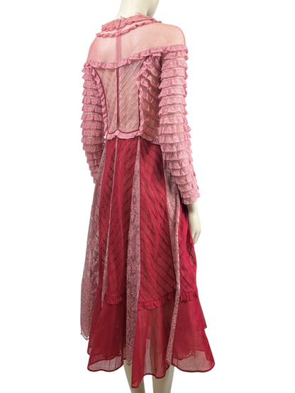 Valentino Maria Grazia Chiuri Pierpaolo Piccioli Fall 2017 Look 5 Pink red dress
