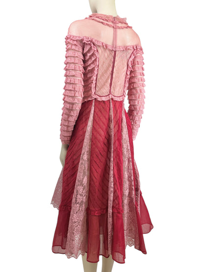 Valentino Maria Grazia Chiuri Pierpaolo Piccioli Fall 2017 Look 5 Pink red dress