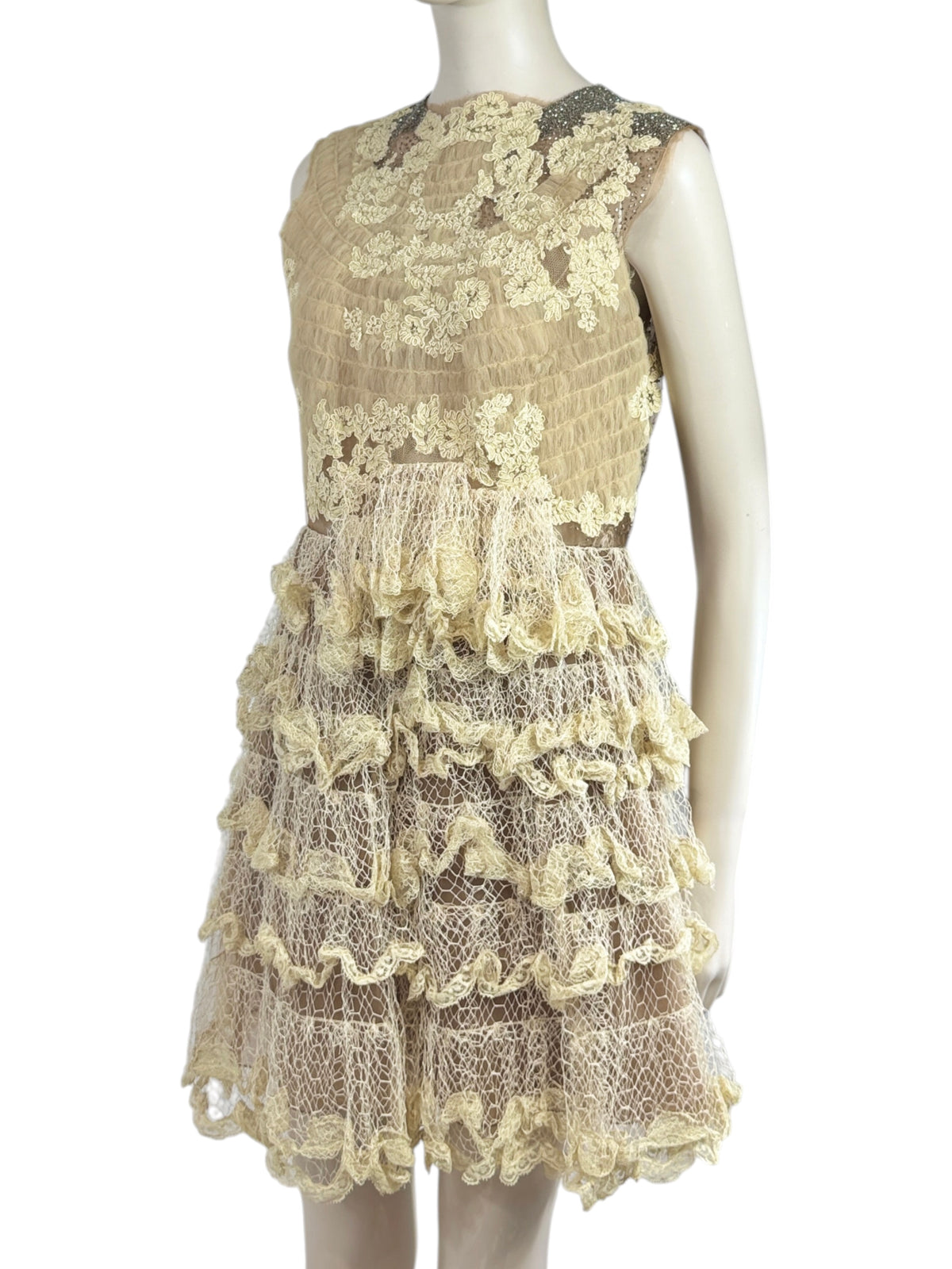Valentino Maria Grazia Chiuri Pierpaolo Piccioli Spring 2010 Look 30 Lace dress