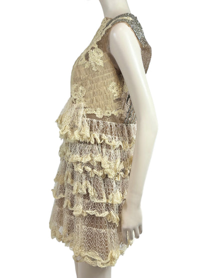 Valentino Maria Grazia Chiuri Pierpaolo Piccioli Spring 2010 Look 30 Lace dress