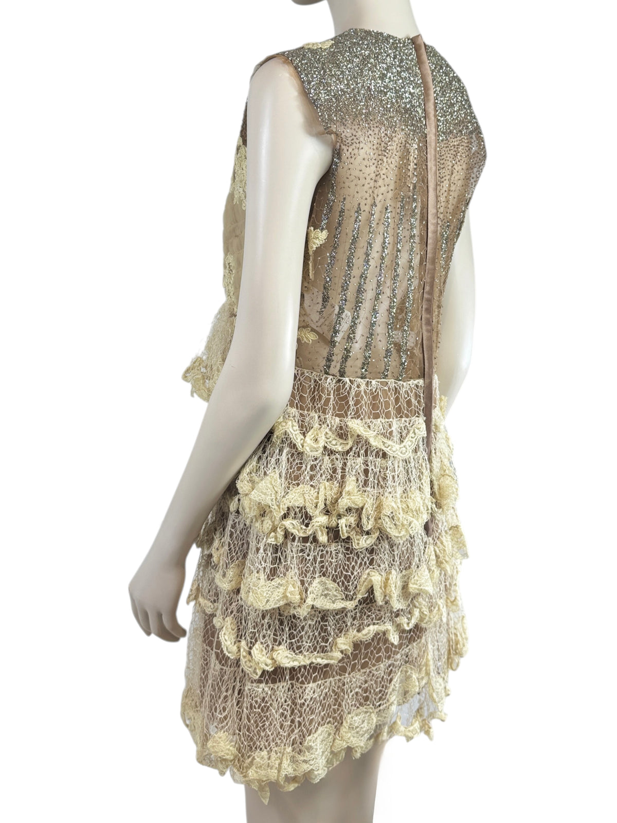 Valentino Maria Grazia Chiuri Pierpaolo Piccioli Spring 2010 Look 30 Lace dress