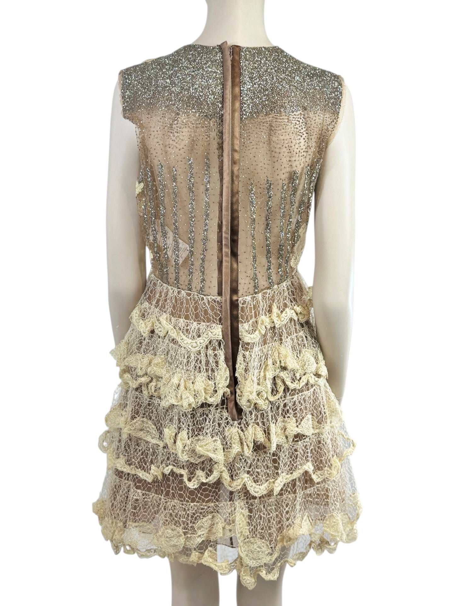 Valentino Maria Grazia Chiuri Pierpaolo Piccioli Spring 2010 Look 30 Lace dress