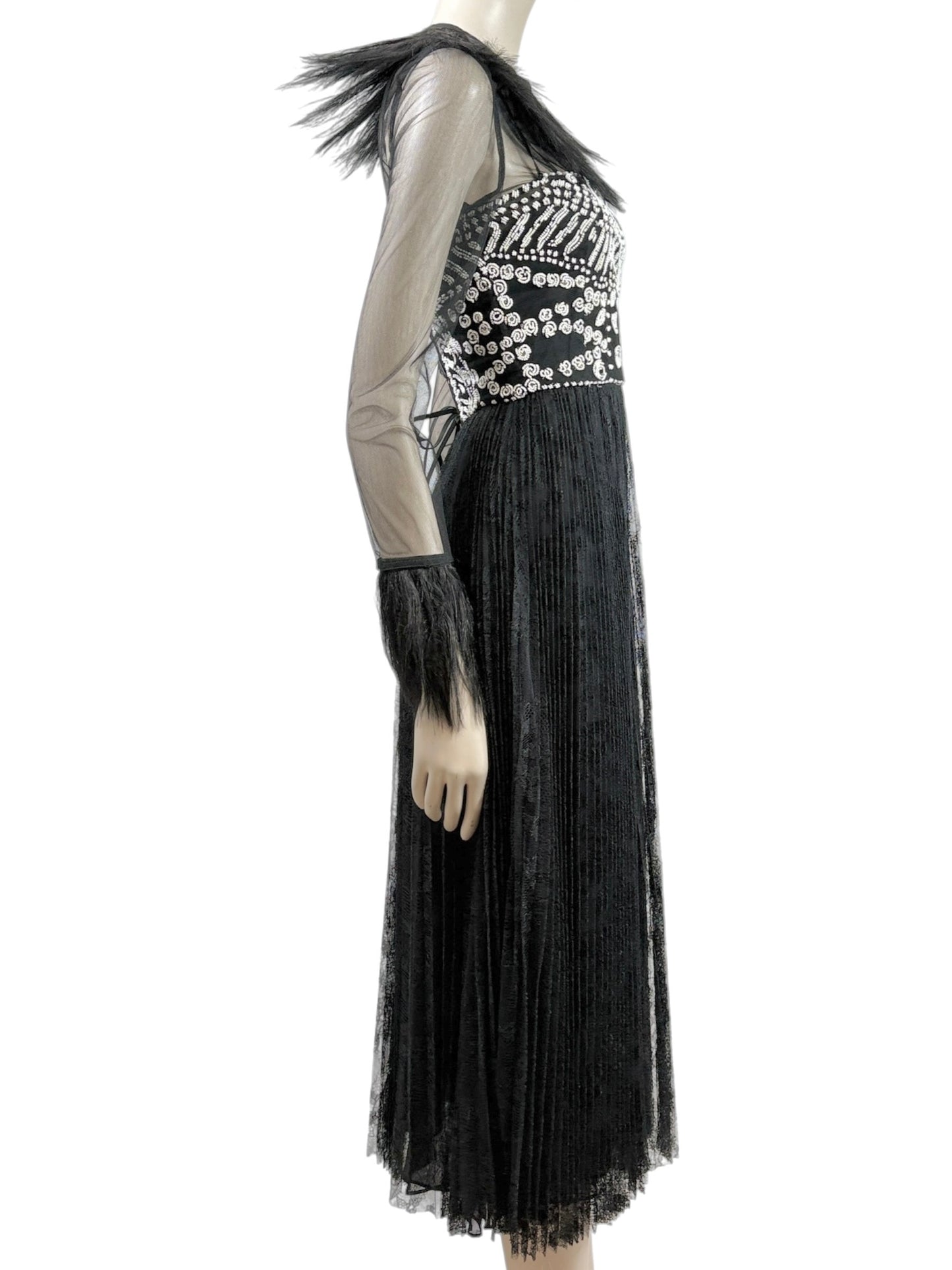 Valentino Maria Grazia Chiuri Pierpaolo Piccioli Spring 2016 Look 79 black lace tulle feathers dress