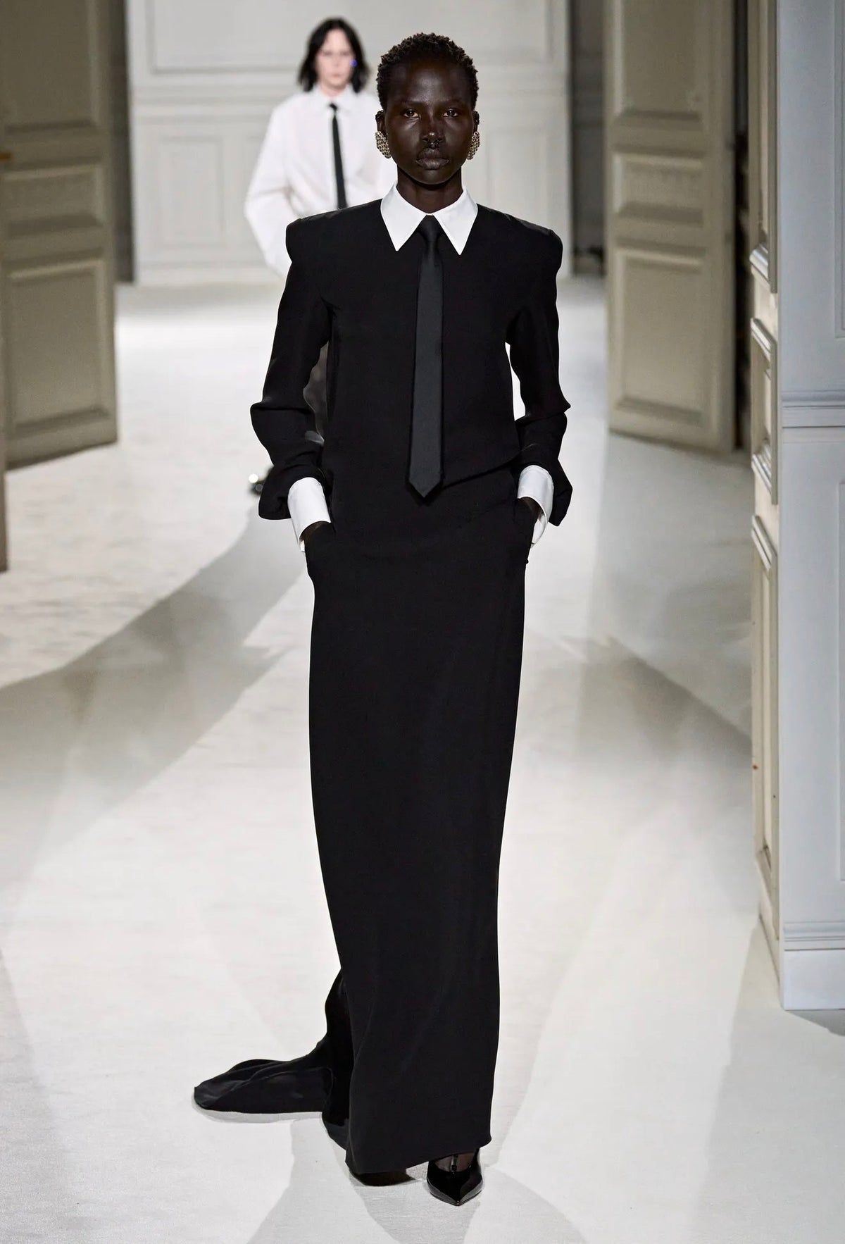 Valentino Pierpaolo Piccioli Fall 2023 Look 72 Maxi train black tie dress