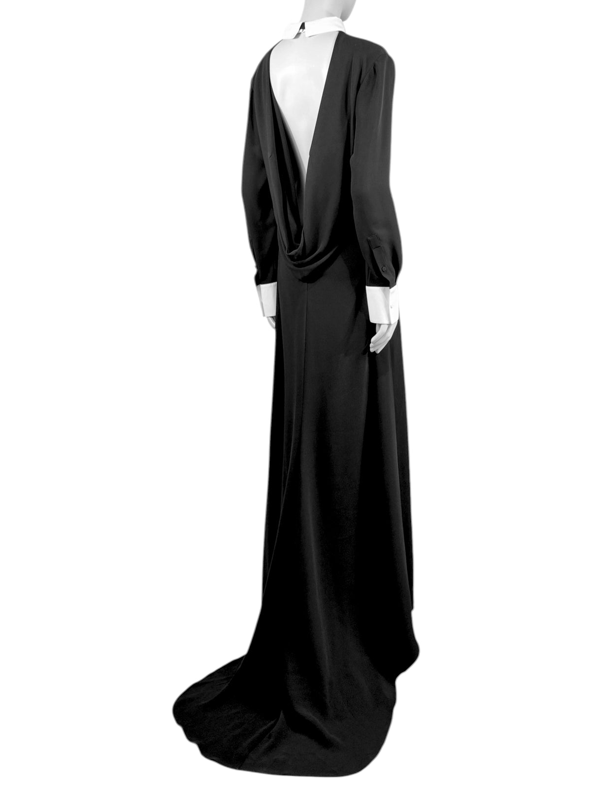 Valentino Pierpaolo Piccioli Fall 2023 Look 72 Maxi train black tie dress