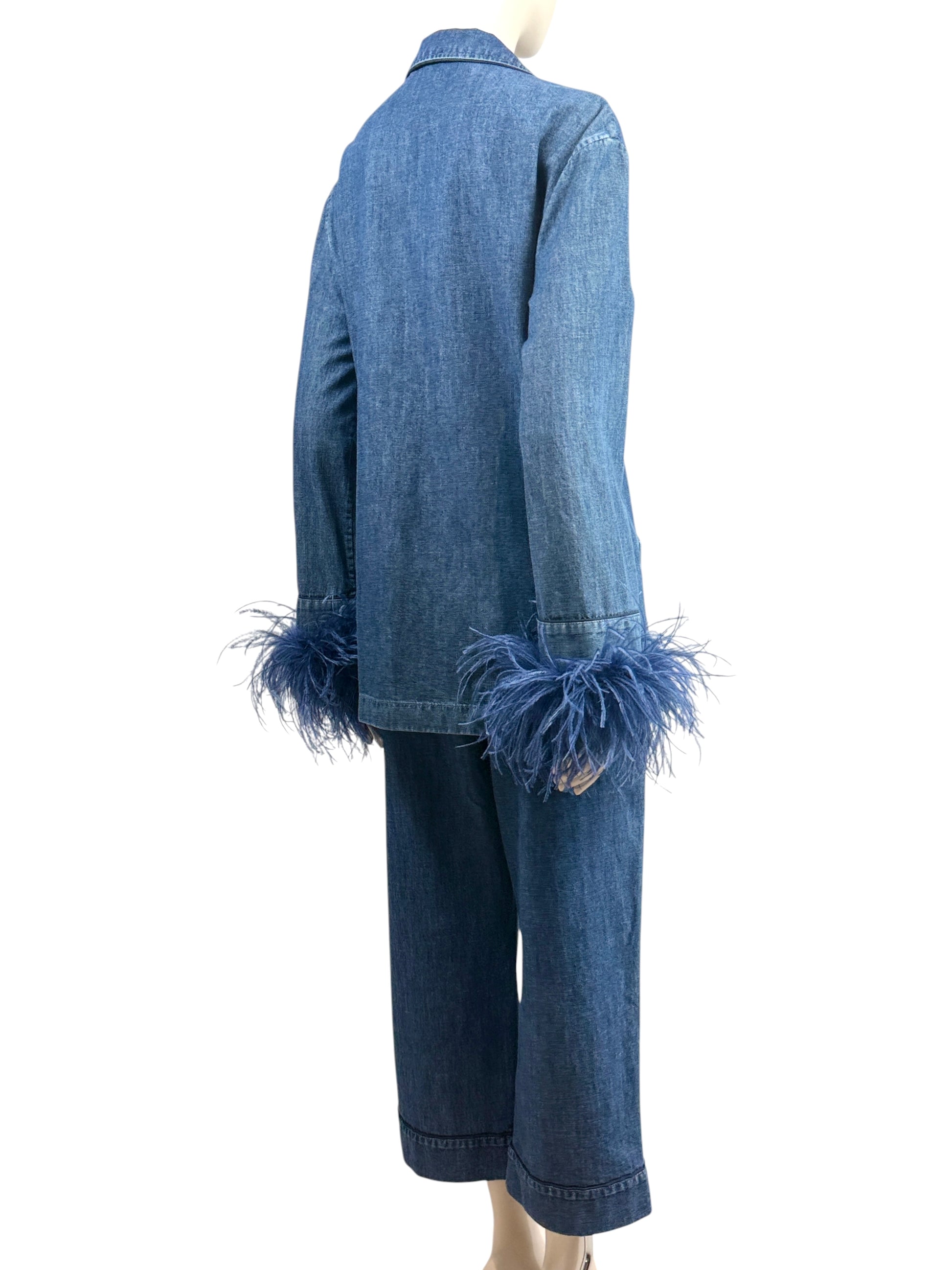Valentino Pierpaolo Piccioli Resort 2023 Denim pant suits ostrich feathers