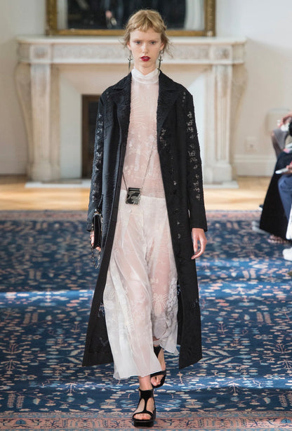 Valentino Pierpaolo Piccioli Spring 2017 Look 33 black coat