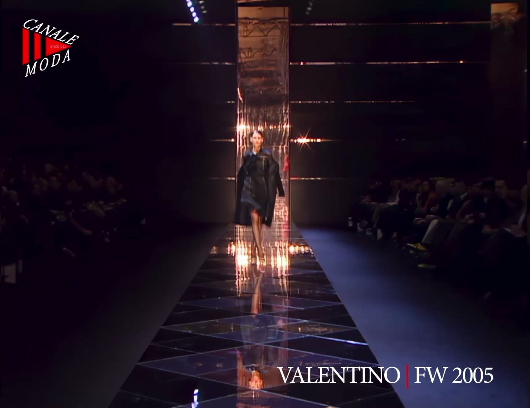 Valentino Fall 2005 Look 9 Black crepe silk shirt dress