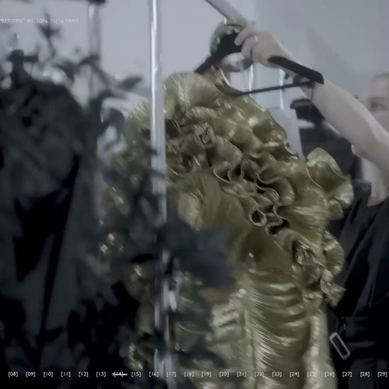 Alexandre Vauthier couture Fall 2023 Look 15 Gold lame jumpsuit