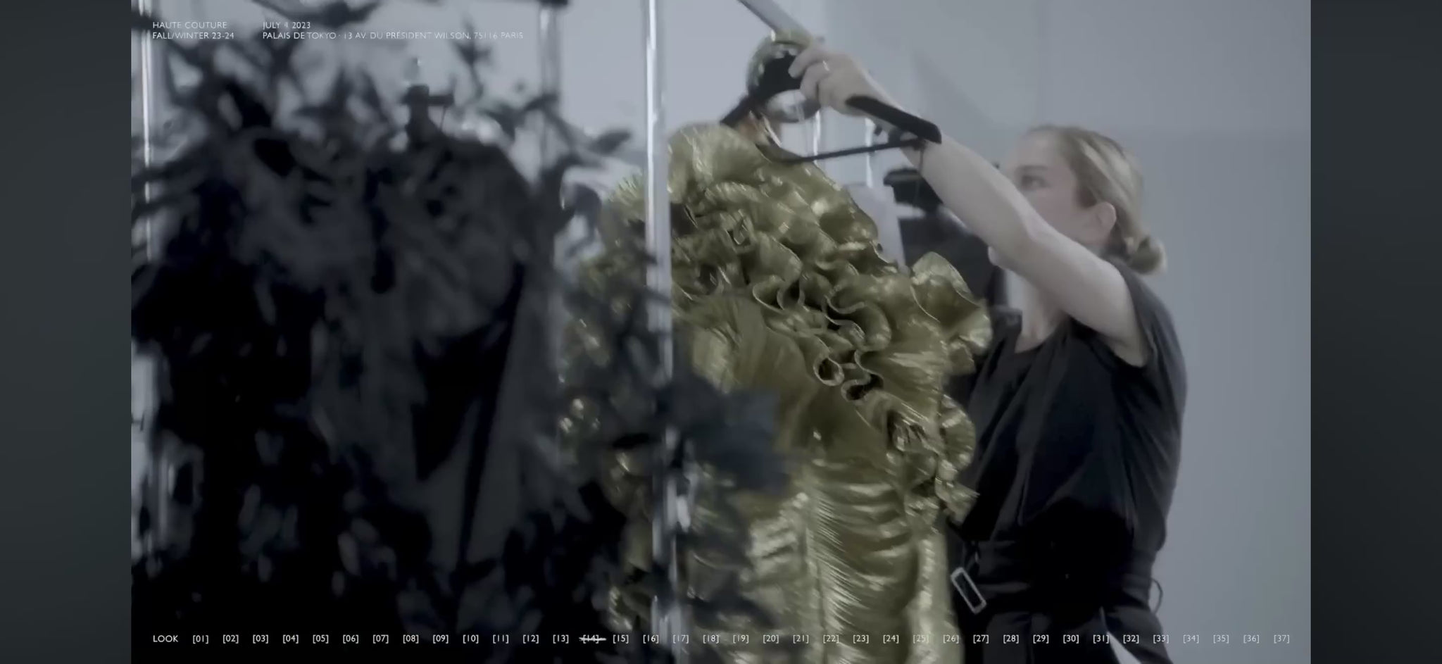 Alexandre Vauthier couture Fall 2023 Look 15 Gold lame jumpsuit