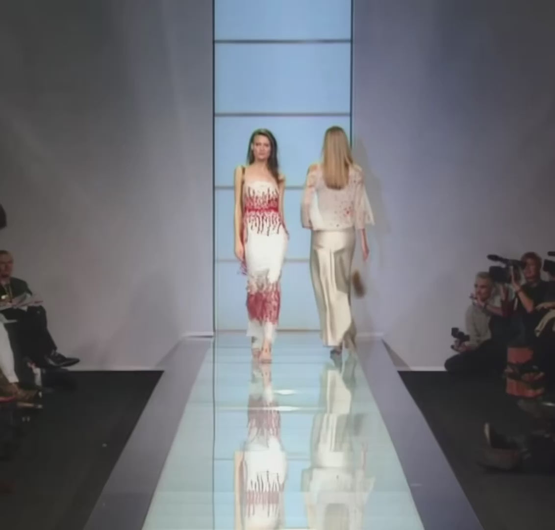 Valentino Boutique Spring 2000 Look 85 Maxi red roses lace dress