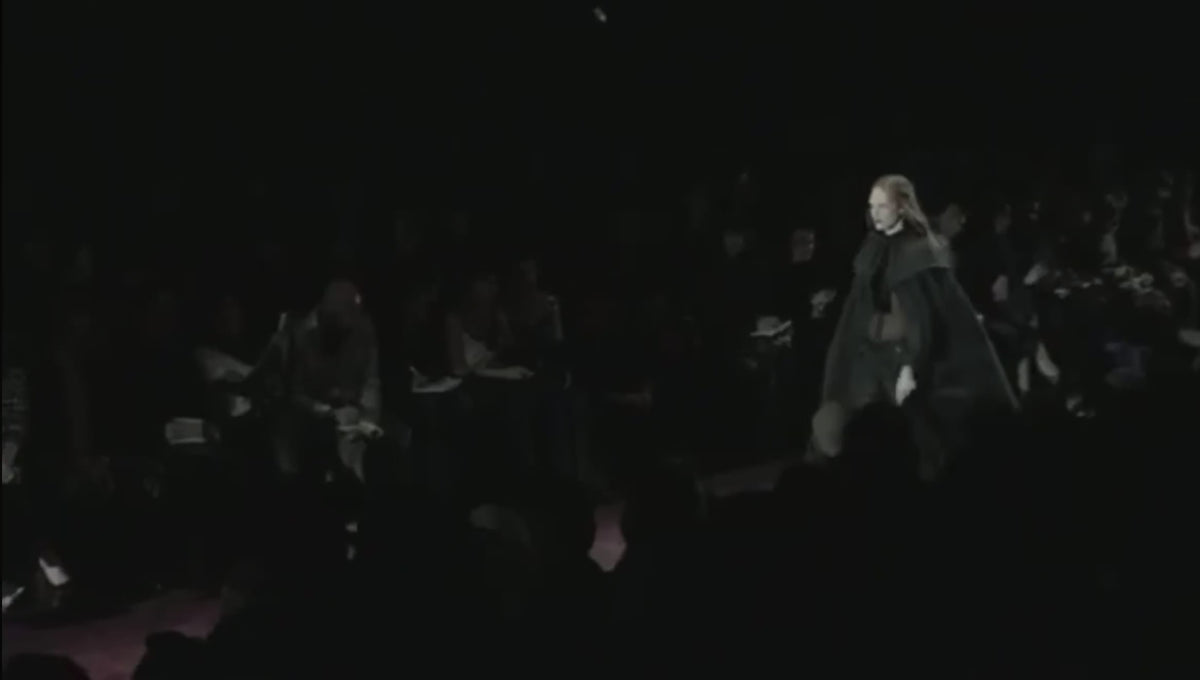 Gucci Frida Giannini Fall 2012 Look 29 Black cashmere cape