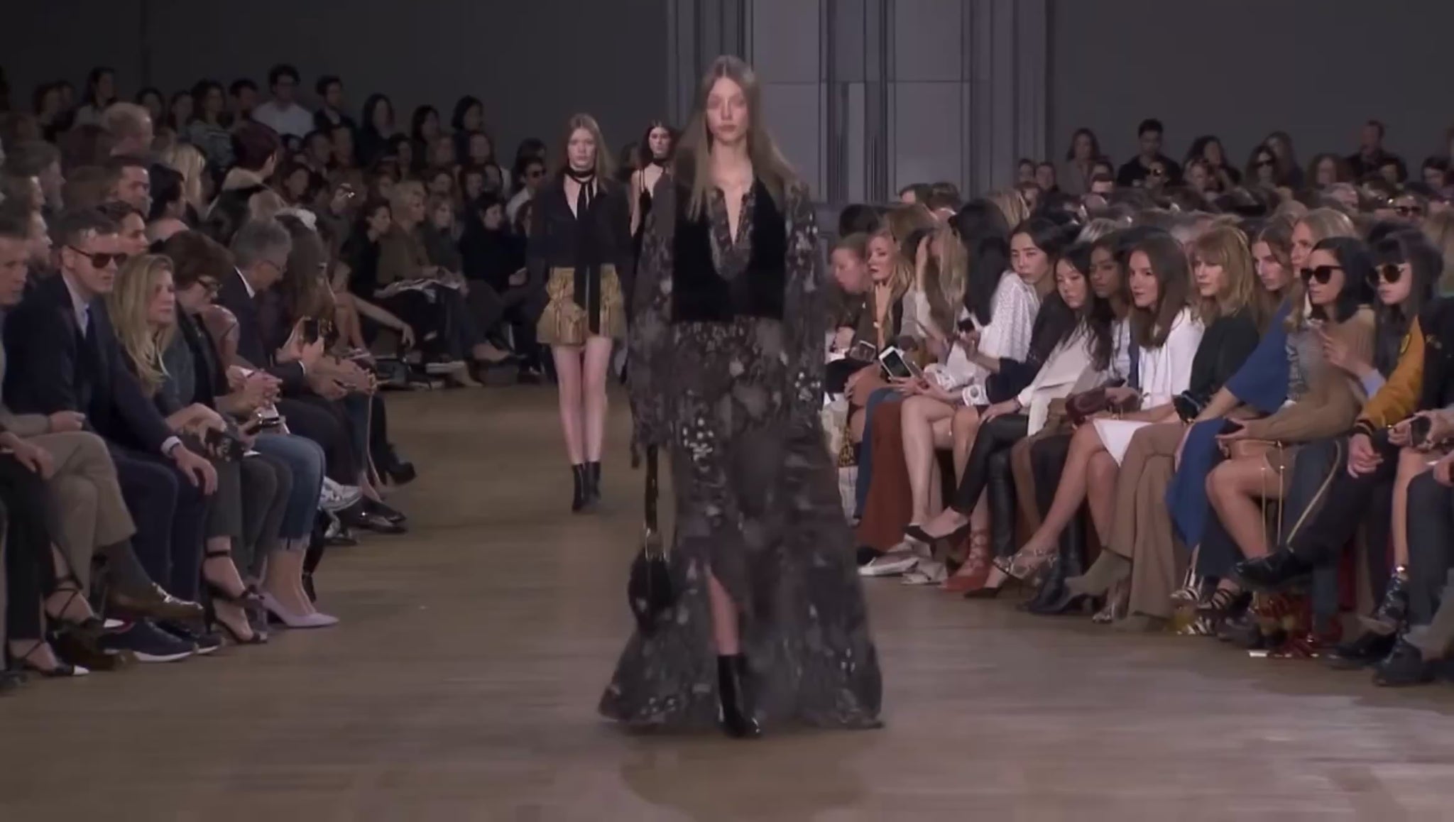 Chloe Clare Waight Keller Fall 2015 Look 32 Maxi crepe floral dress